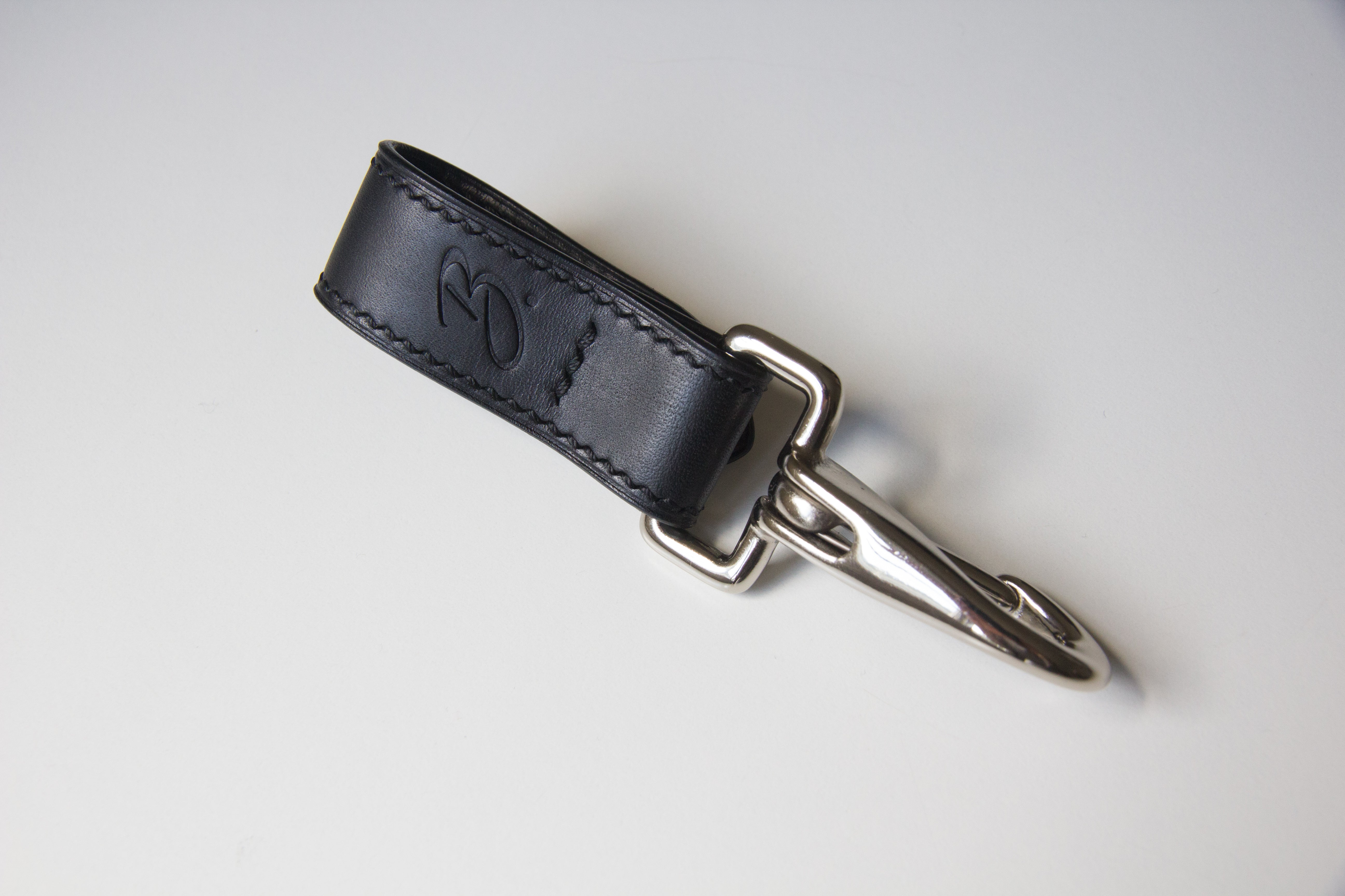 Lined Belt Hook Keyring - Black/Silver